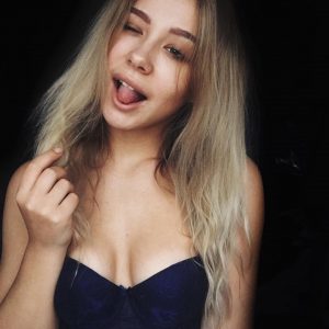 Ксения Хоффман