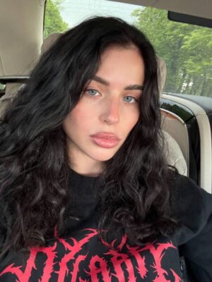 Адель Вейгель